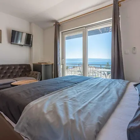 In 39298 Apartment