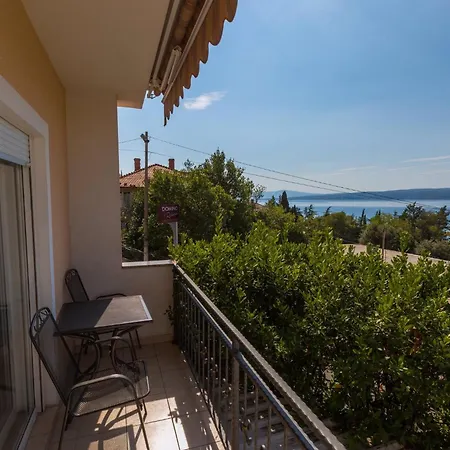 Apartment In 39298 Dramalj