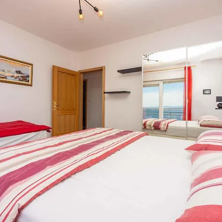 Apartment In 39298 Dramalj